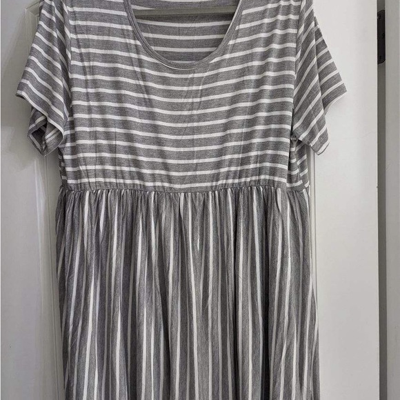 2 NWT Babydoll Maternity Tops XXL - Picture 3 of 6